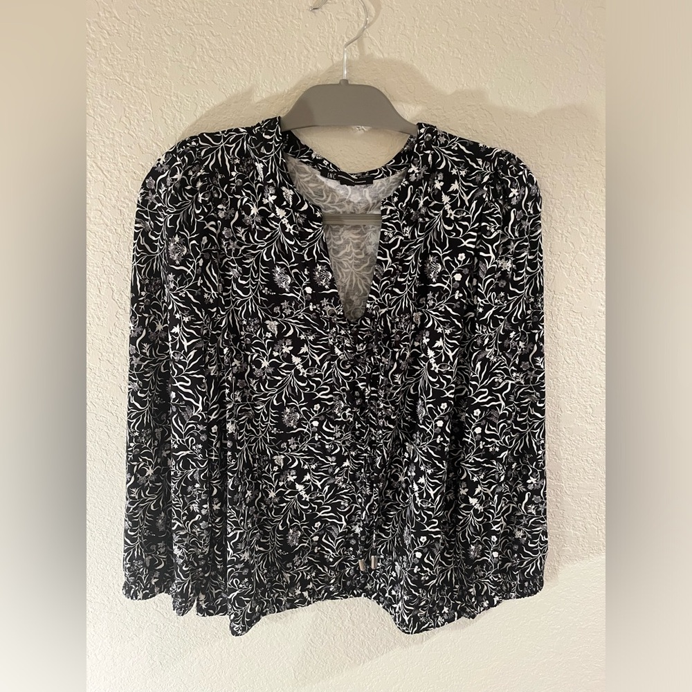 INC Black and White Floral Lace up Long Sleeve blouse